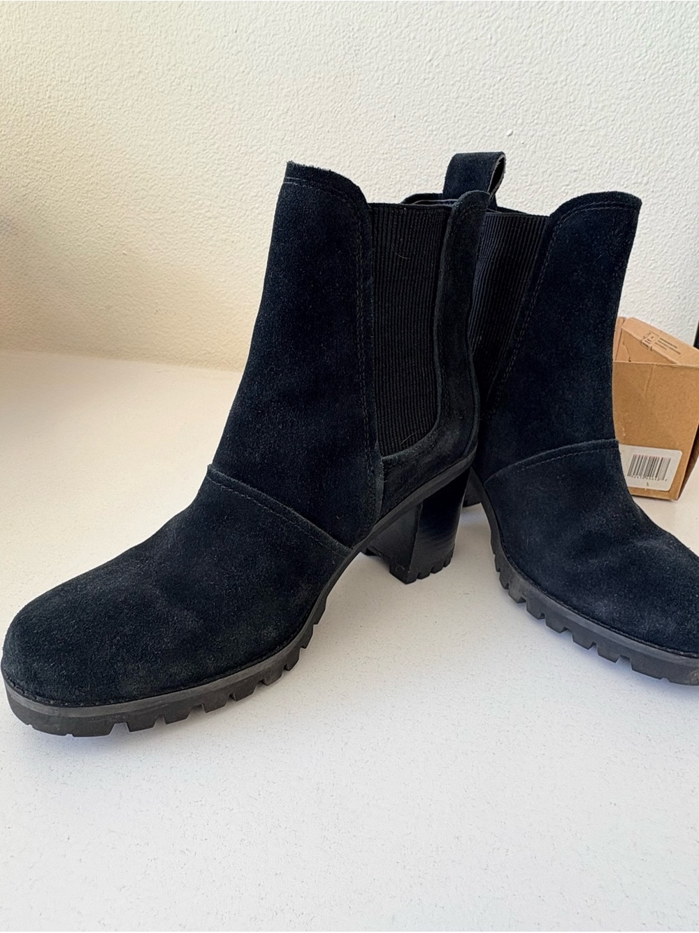 Ugg Ankle Boots Womens Sz 9 Waterproof Suede Leather Chelsea Chunky Sole